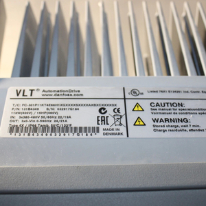 Danfoss VLT automationdrive อินเวอร์เตอร์11kW FC-301 131B4349 FC-301P11KT4E66H1XGXXXXSXXXXAXBXCXXXXDX Danfoss FC301 VFD - Product Image 4