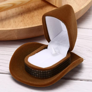 1Pcs Cowboy <b>Hat</b> Shape Velvet Jewelry Display Storage Case New Elegant Rings <b>Box</b> Organizer Packaging - Product Image 3