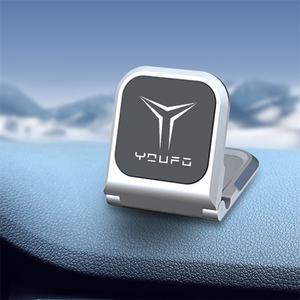 Support de voiture antidérapant en caoutchouc Nano Silicone Super Mini taille, support de téléphone de voiture magnétique - Product Image 2