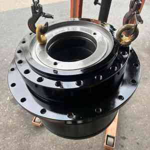 Ensemble d'entraînement final du dispositif EC290 de culbuteur hydraulique d'excavatrice 7117-38020 158kg - Product Image 1