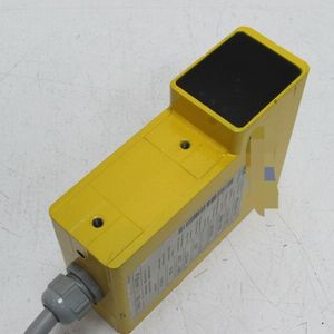 Barrière lumineuse de sécurité <span class=keywords><strong>Weu</strong></span> 26/2-132 1 015 728, neuve, originale, en stock, automatisation industrielle, programmation PLC dédiée - Product Image 1