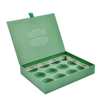 Boîte de chocolat rigide recyclable personnalisée de luxe 16 pièces écologique à la mode feuille de papier d'art de qualité alimentaire feuille d'or sucre recyclé