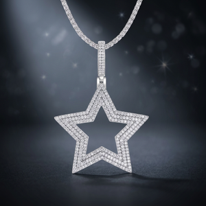 สร้อยคอจี้รูปดาวห้าแฉกชุบทอง Luxira Jewels ประดับโมอิสซาไนต์ สไตล์ฮิปฮอป สำหรับทุกเพศ - Product Image 1