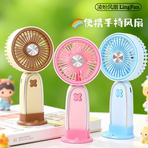 Ventilador portátil de mano con soporte, motor de CC de 2W, batería recargable, tres velocidades para uso en escritorio o al aire libre. - Product Image 5