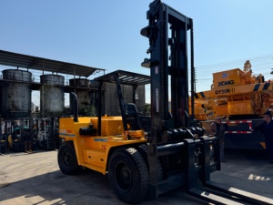 Chariot élévateur d'occasion TCM FD160 de 16 tonnes, structure solide, haute stabilité pour les travaux lourds - Product Image 5