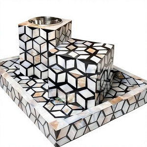 Juego de Regalo de Mabkhara de Alta Calidad, Quemador de Incienso Artístico con Incrustaciones de Nácar para Oud y Celebraciones Religiosas, de la India - Product Image 1