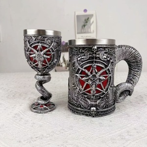<span class=keywords><strong>Nouveau</strong></span> créatif argent tasse tasse chanson de glace et de feu/<span class=keywords><strong>Game</strong></span> <span class=keywords><strong>of</strong></span> <span class=keywords><strong>Thrones</strong></span> Party Bar tasse tasse personnalisé bière tasse en acier inoxydable whisky - Product Image 1
