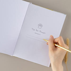 Agenda journalier pour animaux de compagnie en couverture rigide A5, reliure cousue pour les soins des chats et des chiens - Product Image 3