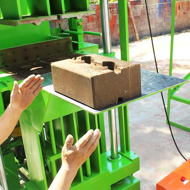Fully Automatic Interlocking Clay Block Making Machinery WT2-10 Compressed Earth Clay Brick Making Machine