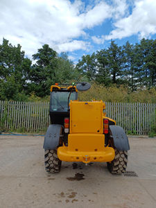 2021 17m 540-170 Le chariot télescopique d'occasion pour Offre Spéciale - Product Image 3