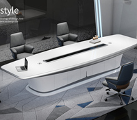 Meubles de bureau de luxe modernes en bois, système de gestion des câbles intelligents, prise de courant, table de réunion ovale pour salle de conférence