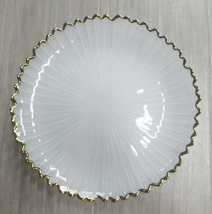 Assiettes de présentation en verre couleur or et blanc pour mariage, location économique - Product Image 3