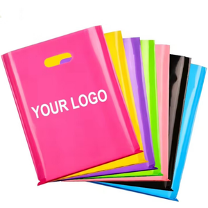 Emballage en plastique de sacs à provisions de poignée de pe découpé avec des matrices écologique avec le logo pour la boutique - Product Image 2