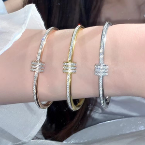 Set di <span class=keywords><strong>Bracciali</strong></span> in Acciaio Inossidabile 316L, Bracciale dell'Amicizia per Donne, Placcato in Oro 18K, Marca TX, Moda Guangzhou Cina, Vendita all'Ingrosso - Product Image 6