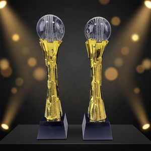Trofeo Portátil Moderno y Personalizable Helios para el Mejor Deportista, Premio Dorado Brillante Metálico de Apex World Exports - Product Image 2