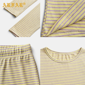 Completo da Casa in Cotone a Righe da Donna 2 Pezzi: Pantaloncini e T-shirt a Maniche Lunghe - Collezione Estiva 2026 Personalizzabile - Tendenza Abbigliamento Donna - Product Image 2