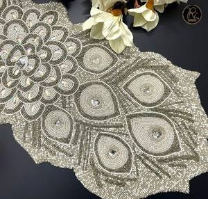 Camino de mesa decorativo con cuentas para mesa de comedor, hecho a mano, elegante decoración de mesa para festivales, fiestas, bodas y decoración del hogar - Product Image 2