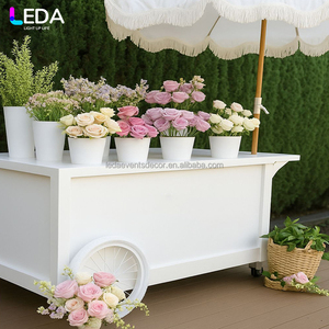 Carrito de Dulces LEDA de Lujo para Bodas, Color Blanco, con Decoración de Flores Artificiales, Carrito Móvil de Dulces para Despedida de Soltera - Product Image 3