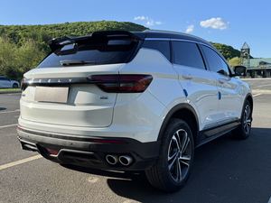 Autos Usados Más Vendidos 2022-2025 Geely Coolray Binyue 1.5T Turbo SUV Pintura Original Volante a la Izquierda Bajo Kilometraje Sin Accidentes Vehículos de <span class=keywords><strong>Segunda</strong></span> <span class=keywords><strong>Mano</strong></span> - Product Image 5