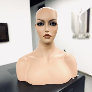 Tête de <span class=keywords><strong>mannequin</strong></span> de mode avec seins, tête de <span class=keywords><strong>mannequin</strong></span> réaliste pour l'affichage de bijoux, tête de <span class=keywords><strong>mannequin</strong></span> haut de gamme pour la présentation de perruques - Product Image 4