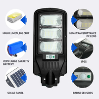Contrôleur intelligent pour lampadaires solaires LED certifié BIS 2700K-7000K IP65 120lm/w 50w-200w Lampes de jardin à batterie en aluminium et ABS