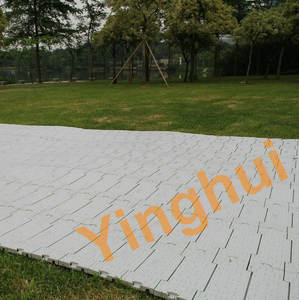Azulejos de suelo de plástico de Material PP de enclavamiento temporal de alta calidad para protección de césped para deportes y hospitales - Product Image 3