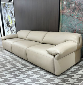 Juego de Sofás Seccionales de Cuero Genuino con Diseño Europeo de Lujo, 38 Piezas - Diseño Moderno para Hoteles y Salas de Estar, Ofrece un Lujo Europeo - Product Image 3
