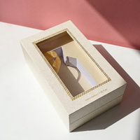 Boîte pliante en papier recyclable pour l'affichage de parfums de noix de coco, boîte personnalisée pour flacon de parfum avec fenêtre transparente et ruban
