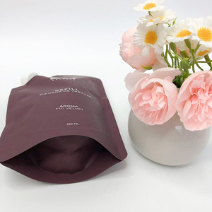 Bolsa con Boquilla de 250 ml para Impresión Personalizada, con Tapa Reutilizable, Material PE de Grado Alimenticio para Agua Mineral, Bebidas Carbonatadas y Jugos - Product Image 3