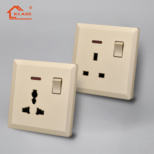 Interruttore Elettrico Ultra Sottile KLASS UK <span class=keywords><strong>con</strong></span> 3 Pulsanti e <span class=keywords><strong>Presa</strong></span> a Muro per Uso Residenziale - Product Image 3