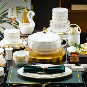 Vajilla de Lujo 72 Piezas de Porcelana Fina con Borde Dorado, Estilo Nórdico Europeo, Platos de Cerámica Blanca para Regalo - Product Image 5