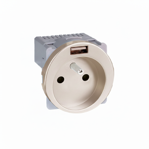 Comete ซ็อกเก็ตไทเทเนียม2P + T + USB 5.5V รวมปลั๊กและซ็อกเก็ต - Product Image 1