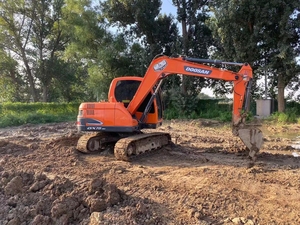 รถขุดขนาดเล็ก Doosan DX75 7.5 ตัน มือสอง พร้อมใบรับรอง CE EPA เครื่องยนต์ Doosan ประสิทธิภาพสูง ปั๊มไฮดรอลิก KYB พร้อมหัวเจาะ - Product Image 2