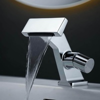 Robinet de lavabo cascade haut de gamme en cuivre pour salles de bain d'hôtels, eau chaude et froide, design allemand