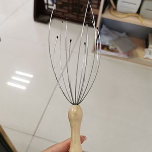 Massageador de Cabeça Polvo Dobrável por Atacado com Cabo de Madeira Ferramenta de Massagem Iônica Compacta para Couro Cabeludo Acolchoada Escova de Cerdas para Uso Doméstico - Product Image 3