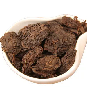 Usine prix thé noir, 2005 ans d'or bourgeon Lao Cha Tou puer mûr thé menghai naturel tuo cha,