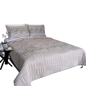 Luxury 100%polyester Embroidery <strong>Bedspread</strong> Set Microfiber <strong>Patchwork</strong> Quilts <strong>Bedspreads</strong> for Living Room - Product Image 1