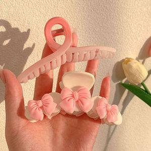 Set di fermagli per capelli con fiocco e decorazioni a cuore in stile dolce - Graziosi fermagli opachi per ragazze, perfetti per l'acconciatura quotidiana - Product Image 5