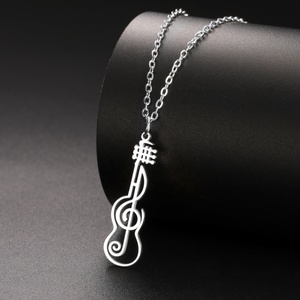 Collier instrument <span class=keywords><strong>de</strong></span> musique Symbole musical Clé <span class=keywords><strong>de</strong></span> <span class=keywords><strong>sol</strong></span> Cadeau pour femme homme enfant Pendentif en acier inoxydable Bijoux - Product Image 2