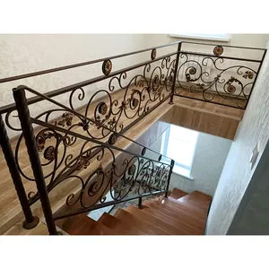 Klasik tarzı ferforje düz merdiven korkuluk evler için galvanizli çelik korkuluklar korkuluk iç