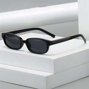 Lunettes de soleil polarisées carrées rétro tendance 2025 pour hommes et femmes, monture fine, protection UV400, personnalisables avec logo - Product Image 2