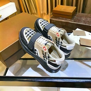 Customized brand design luxurious sports shoes, fashionable walking style thick-soled casual shoes, for both men and women. - Product Image 3