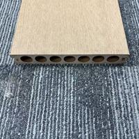 Planche de terrasse en composite bois-plastique (WPC) creuse extérieure 148-23 mm, faible entretien, pour aménagement paysager de jardin