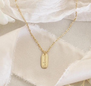 สร้อยคอสแตนเลสสตีลชุบทอง PVD สลักข้อพระคัมภีร์คริสเตียน ของขวัญสำหรับลูกสาวที่รัก สร้อยคอ "ทายาทของพระเจ้า" - Product Image 2