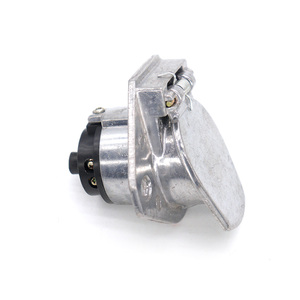 Enchufe de remolque 24V 7 Pin adaptador de enchufe de remolque conector eléctrico para caravana RV - Product Image 4