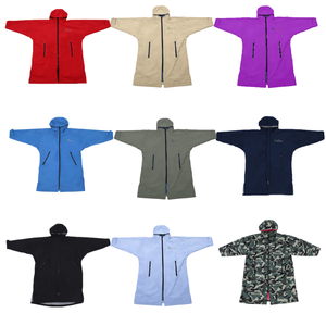 Peignoir de change imperméable personnalisé en tissu recyclé - Poncho de surf unisexe doublé polaire pour hommes et femmes - Product Image 5