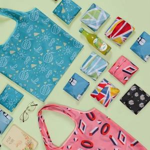 Sac de courses pliable personnalisé grande capacité en polyester tissé durable avec logo imprimé pour voyages, cadeaux ou promotions - Product Image 4