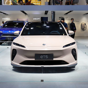 Vente chaude 2025 <span class=keywords><strong>NIO</strong></span> ET5 voiture électrique de taille moyenne élégant véhicule à énergie nouvelle avec <span class=keywords><strong>5</strong></span> portes <span class=keywords><strong>5</strong></span> places - Product Image 4