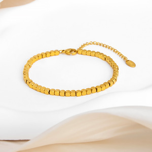 Individuelles gebrochenes Silber-Armband unregelmäßige Viereckige Perle 18k Gold kleines Viereckiges Armband Titan Stahl Perlen-Armband