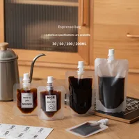 Sac à expresso liquide en PE transparent givré, jetable et recyclable, à trois compartiments, avec poignée longue, enduit UV et imprimé à l'écran